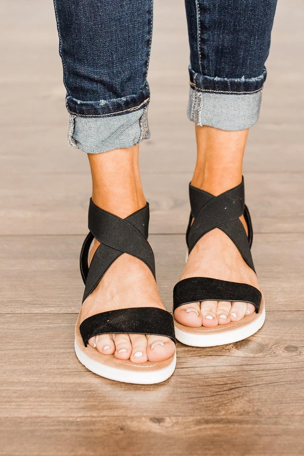 Very black online sandals